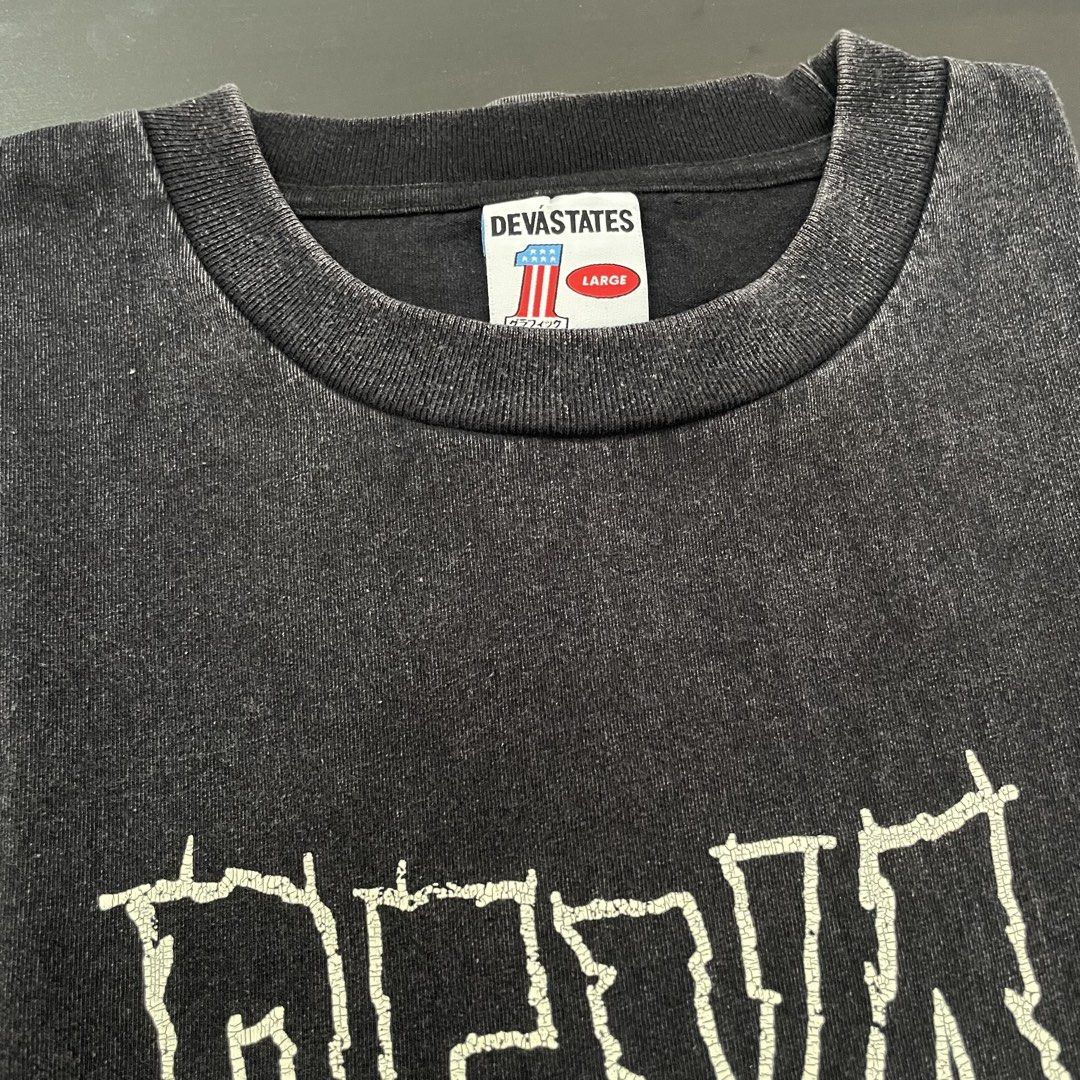 Deva States (Category: Tshirts & Polo Shirts) located in Puchong. Submitted by apetething (Listing ID 1462921339, Image 2). Description: Deva States Size : L Colour : Washed Black Measurement : 23” x 27” .