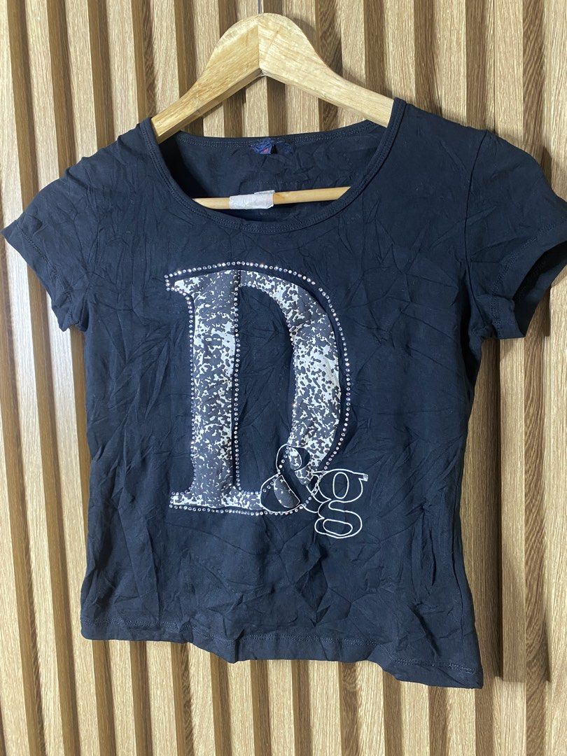 D&G tops (Category: Luxury Apparel) located in Davao. Submitted by msthrifted (Listing ID 1462898586, Image 3). Description: S-M.