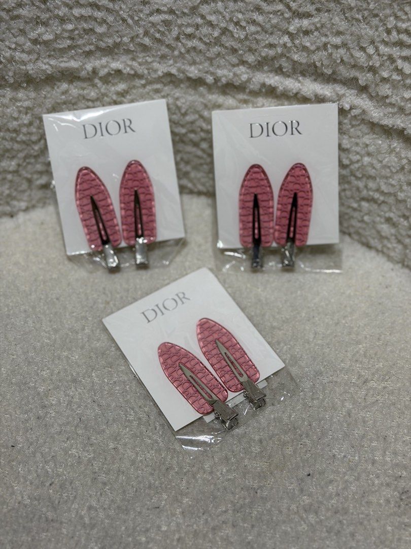 Di0r clip authentic gwp (Category: Body Jewelry) located in Manila. Submitted by jafelizarte (Listing ID 1463049956, Image 1). Description: .