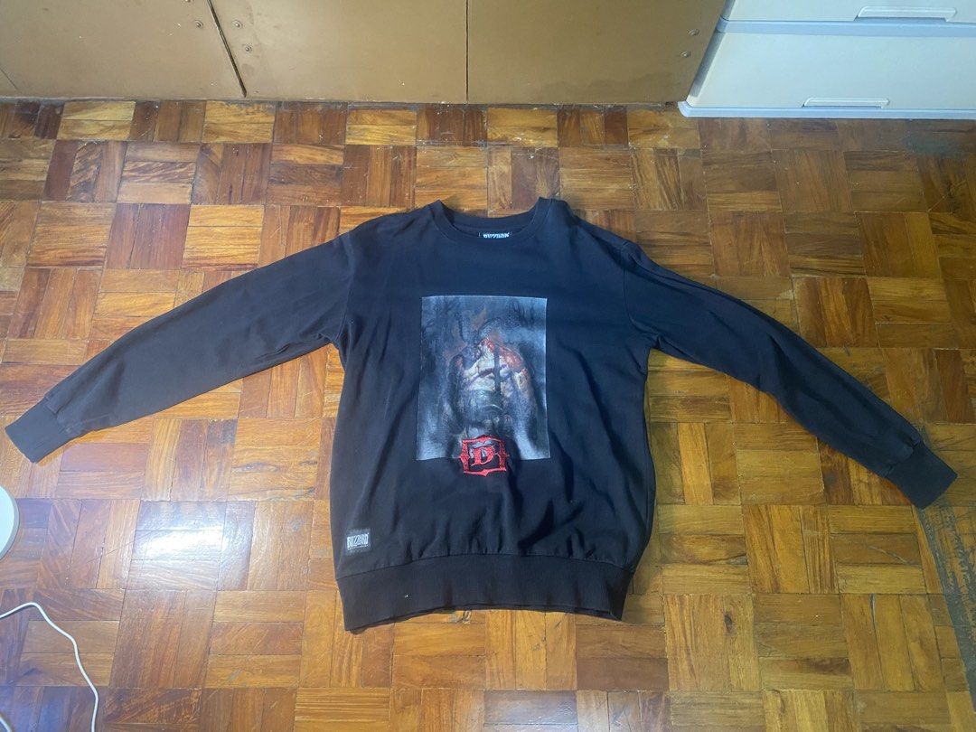 Diablo Blizzard Sweater (Category: Activewear) located in Manila. Submitted by gnccolectiblezz (Listing ID 1463036060, Image 1). Description: .
