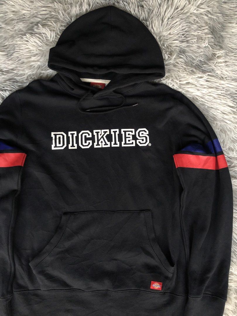 Dickies Black Hoodie (Category: Coats, Jackets and Outerwear) located in Bacoor. Submitted by thrift2dy (Listing ID 1463087387, Image 2). Description: Dimes : Width 20 Length 27 ⚫️ No Issue ⚫️Best Fit large to xl ⚫️Large On Tag ₱600💵 PM FOR MORE DETAILS!.