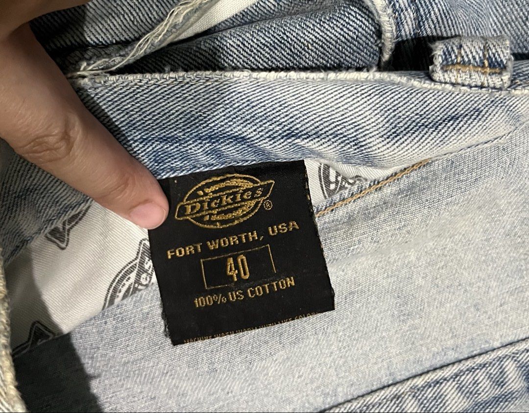 Dickies Carpenter Jeans Light Wash Size 40 (Category: Jeans) located in Manila. Submitted by mcqueendumps (Listing ID 1463011727, Image 3). Description: - Brand: Dickies - Style: Carpenter Jeans - Color: Light Wash - Size: 40 - Material: 100% US Cotton - Features: Classic workwear design, multiple pockets - Ideal for: Everyday wear, work.