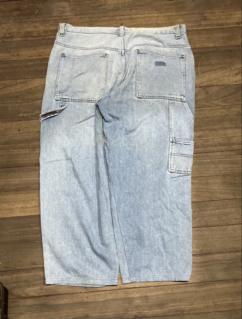 Dickies Carpenter Jeans Light Wash Size 40 (Category: Jeans) located in Manila. Submitted by mcqueendumps (Listing ID 1463011727, Image 2). Description: - Brand: Dickies - Style: Carpenter Jeans - Color: Light Wash - Size: 40 - Material: 100% US Cotton - Features: Classic workwear design, multiple pockets - Ideal for: Everyday wear, work.