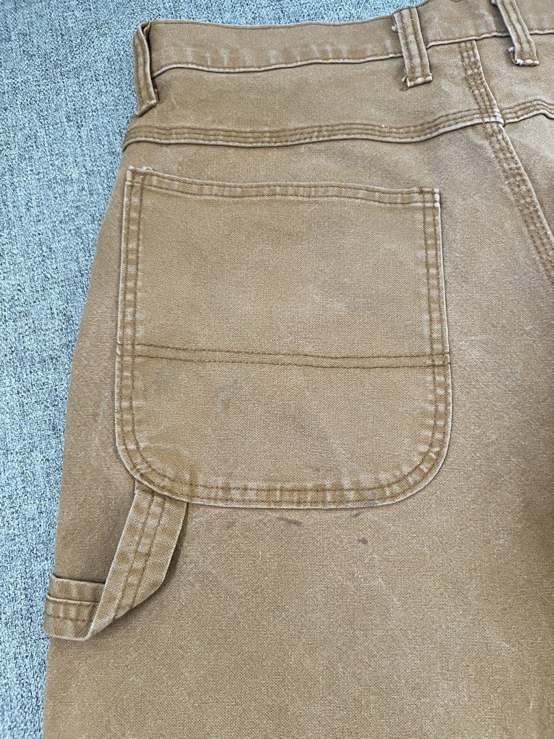 Dickies carpenter pants - Brown (Category: Jeans) located in Muntinlupa City. Submitted by thriftdripbyjm (Listing ID 1462907937, Image 3). Description: Color rate: 10/10 Dimes: 15.5x42 (32 on tag) Hemline: 8 Issue: minimal stain Price: 2500.