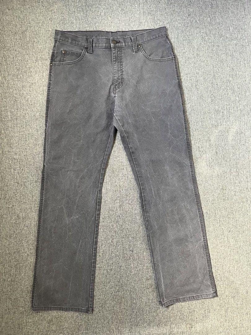 Dickies carpenter pants - Gray (Category: Jeans) located in Muntinlupa City. Submitted by thriftdripbyjm (Listing ID 1462907494, Image 2). Description: Color rate: 9/10 Dimes: 16x42 (30-32 fittings) Hemline: 8 Issue: cut tags Price: 2000.