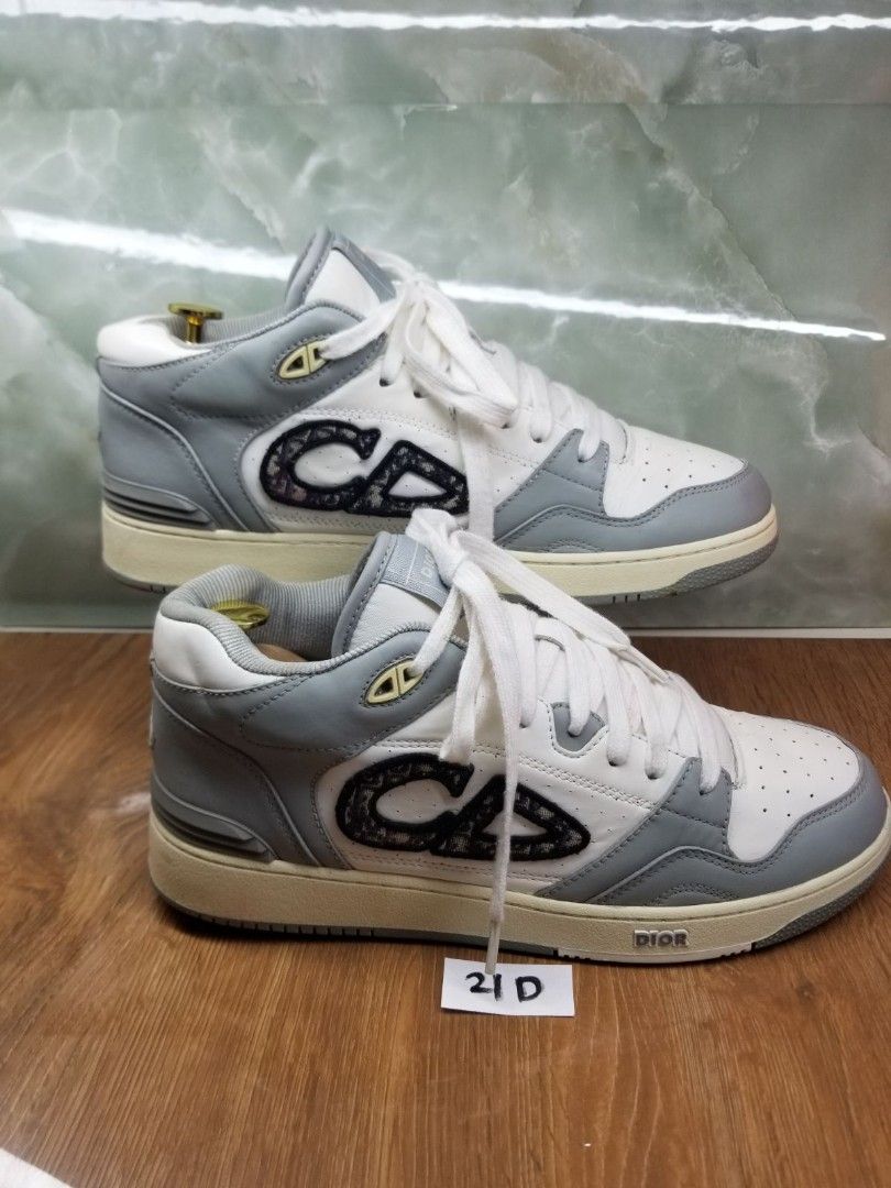 Dior sneakers 41-42 (Category: Sneakers) located in Quezon City. Submitted by lykpossession (Listing ID 1463115927, Image 3). Description: Ask first if available.
