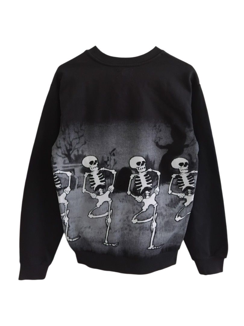 Disney "The Skeleton Dance" Crewneck Sweatshirt (Category: Coats, Jackets and Outerwear) located in Pasig City. Submitted by hustlexcurate (Listing ID 1462999291, Image 2). Description: Disney "The Skeleton Dance" Crewneck Sweatshirt Size MEDIUM Dimensions: 20X27.