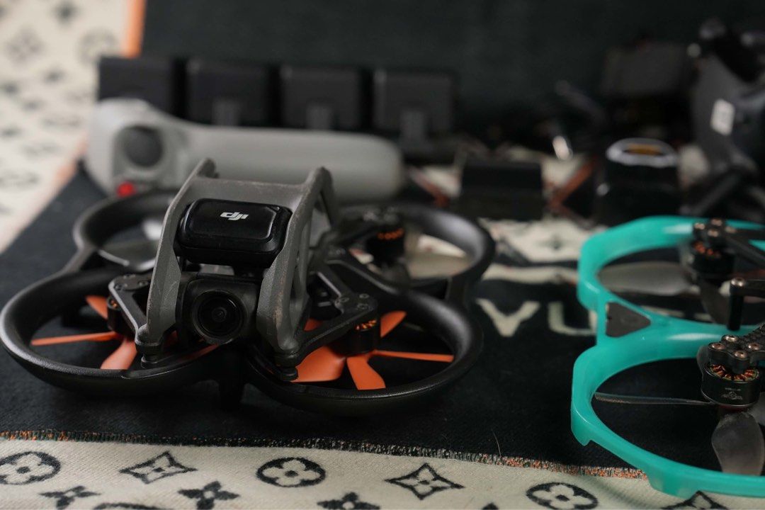 DJI Avata Drone Fly More Combo with Goggles and Controller (Category: Drones) located in Makati City. Submitted by warmflower_24b405 (Listing ID 1463038517, Image 3). Description: AVATA 1 stock AVATA 1 w axisflying mod 4 batts w 4 slot hub + 1 slot hub Motion Controller Dji FPV goggles v2 w batt 37k as set negotiable Issues: scratches and dents as seen in pic Dm for more details. Rfs: Quit hobby focus sa acads.
