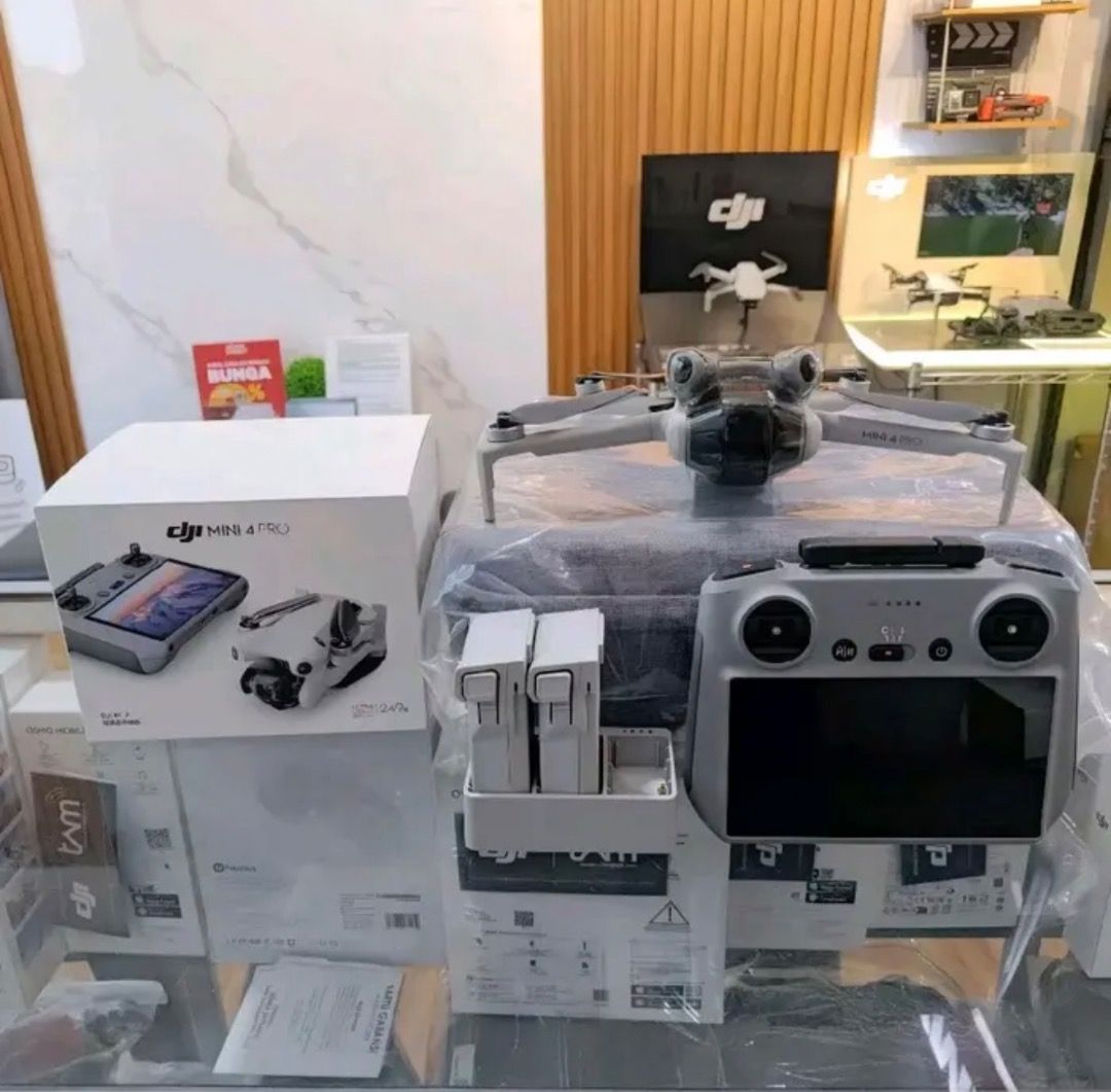DJI Mini 4 Pro (Category: Camera Bags & Carriers) located in Quezon City. Submitted by nanette.dela.torre (Listing ID 1462975017, Image 3). Description: Ultra‑lightweight 4K drone with obstacle avoidance, long flight time, and stabilized footage. Perfect for travel, content creation, and professional shoots. Comes with controller and full accessories. Ready for nationwide delivery..