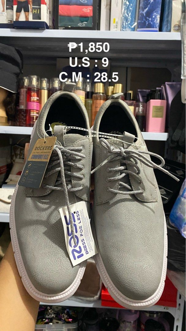 Dockers shoes size 9 (Category: Casual Shoes) located in General Tinio. Submitted by ubuyshoppers (Listing ID 1462919048, Image 1). Description: Bought in USA🇺🇸 ✅ Imported and 100% Original 🇺🇸 ✅ brand new with tag ✅ High quality All items are 100% Authentic/Genuine. We do not sell any fake or imitation products. 💯% Money back guarantee if proven fake ✨ Actual items posted (Note: Color may be slightly different due to the light and screen.) ✨