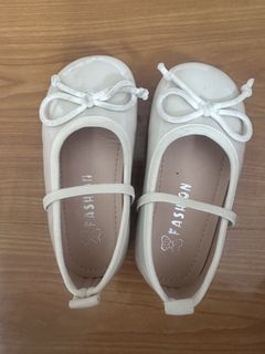 (Category: ) located in . Submitted by inlovewithbagsph (Listing ID 1463051276, Image 1). Description: .