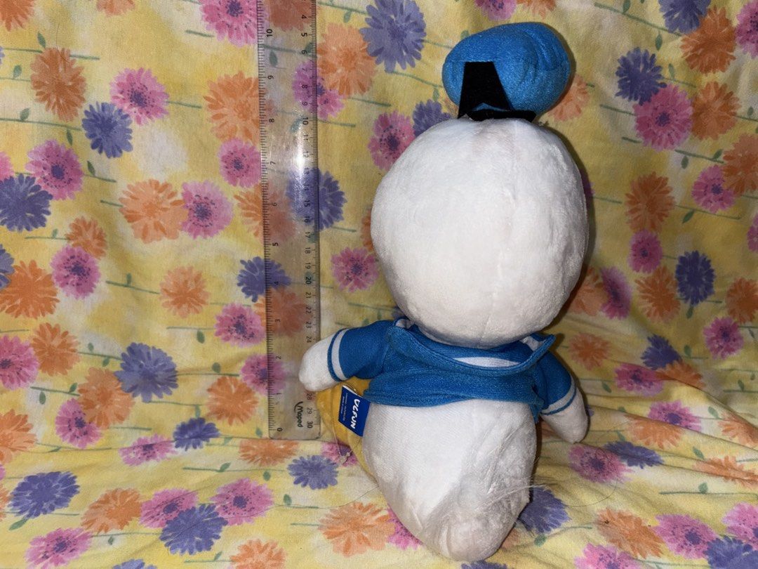 Donald Duck plush big (Category: Plushies & Soft Toys) located in Calamba. Submitted by cur8d (Listing ID 1463115977, Image 3). Description: .