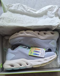 (Category: ) located in . Submitted by astarte (Listing ID 1462924017, Image 1). Description: .