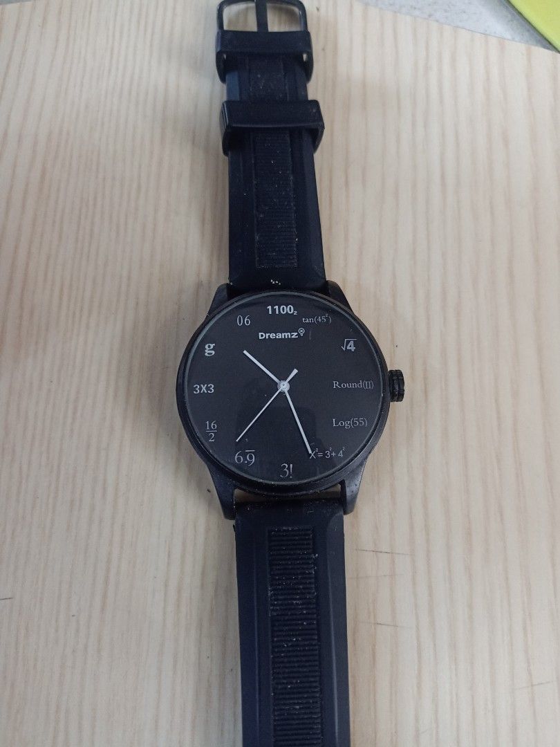 Dreamz (Category: Men's Watches) located in Las Pinas. Submitted by quick_deals_great_finds2 (Listing ID 1462966138, Image 3). Description: Original good working condition Quartz with battery.