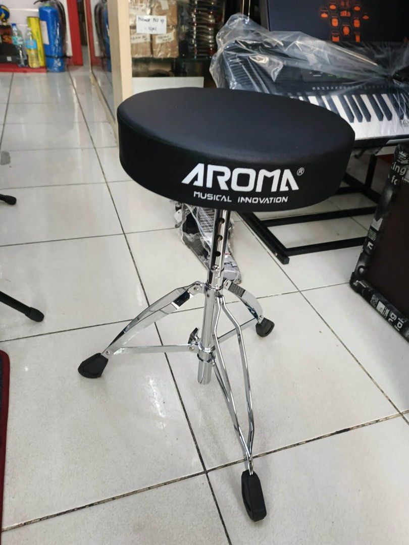 Drum throne (Category: Musical Instruments) located in Las Pinas. Submitted by andreadomingo2518 (Listing ID 1462971840, Image 2). Description: .