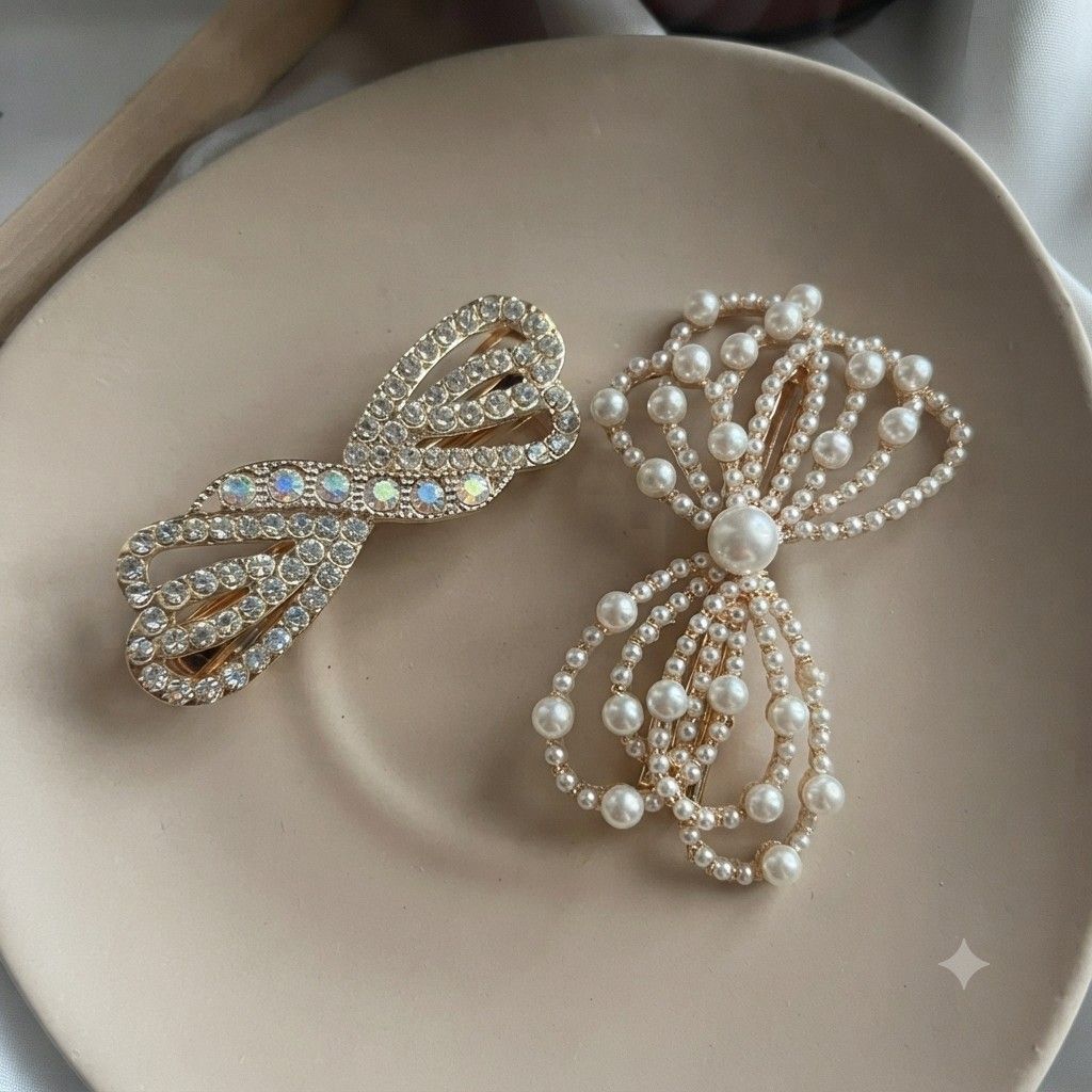 Elegant Gold Pearl Clip (Category: Hair Accessories) located in Bocaue. Submitted by jessdcluters (Listing ID 1463096551, Image 2). Description: .