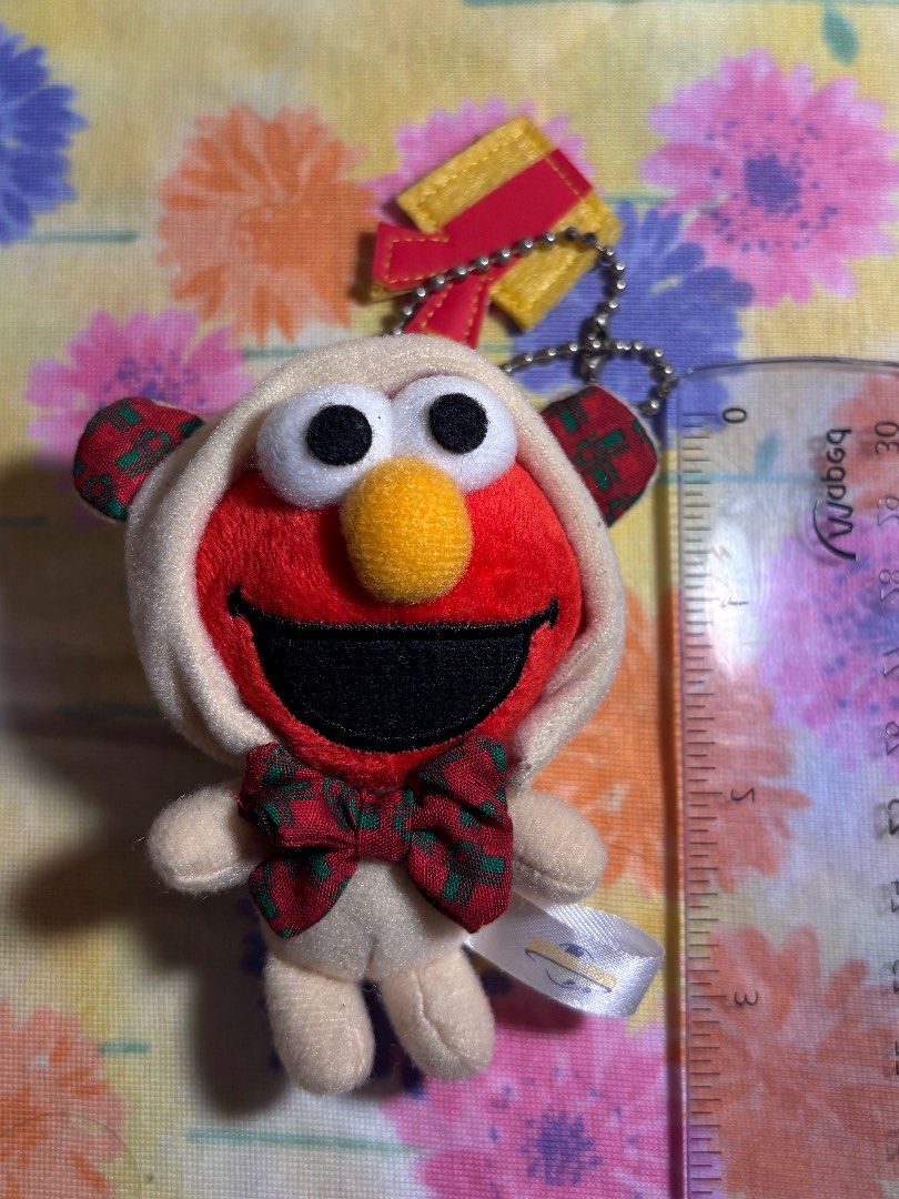Elmo Christmas charm (Category: Character Goods) located in Calamba. Submitted by cur8d (Listing ID 1463113604, Image 1). Description: .