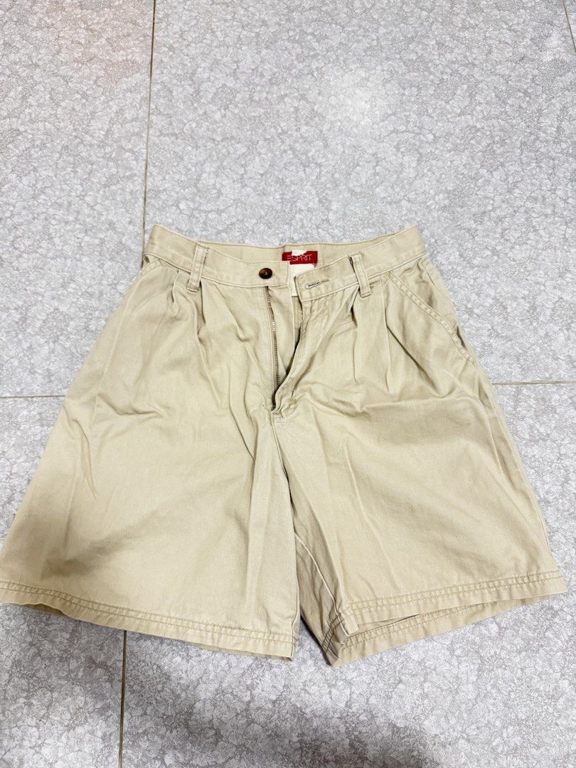 Vintage ESPRIT mom shorts (Category: Shorts) located in San Juan, La Union. Submitted by prickleberry.ph (Listing ID 1462971778, Image 1). Description: Vintage Authentic ESPRIT MOM SHORTS SIZE 25-26 xs-small.