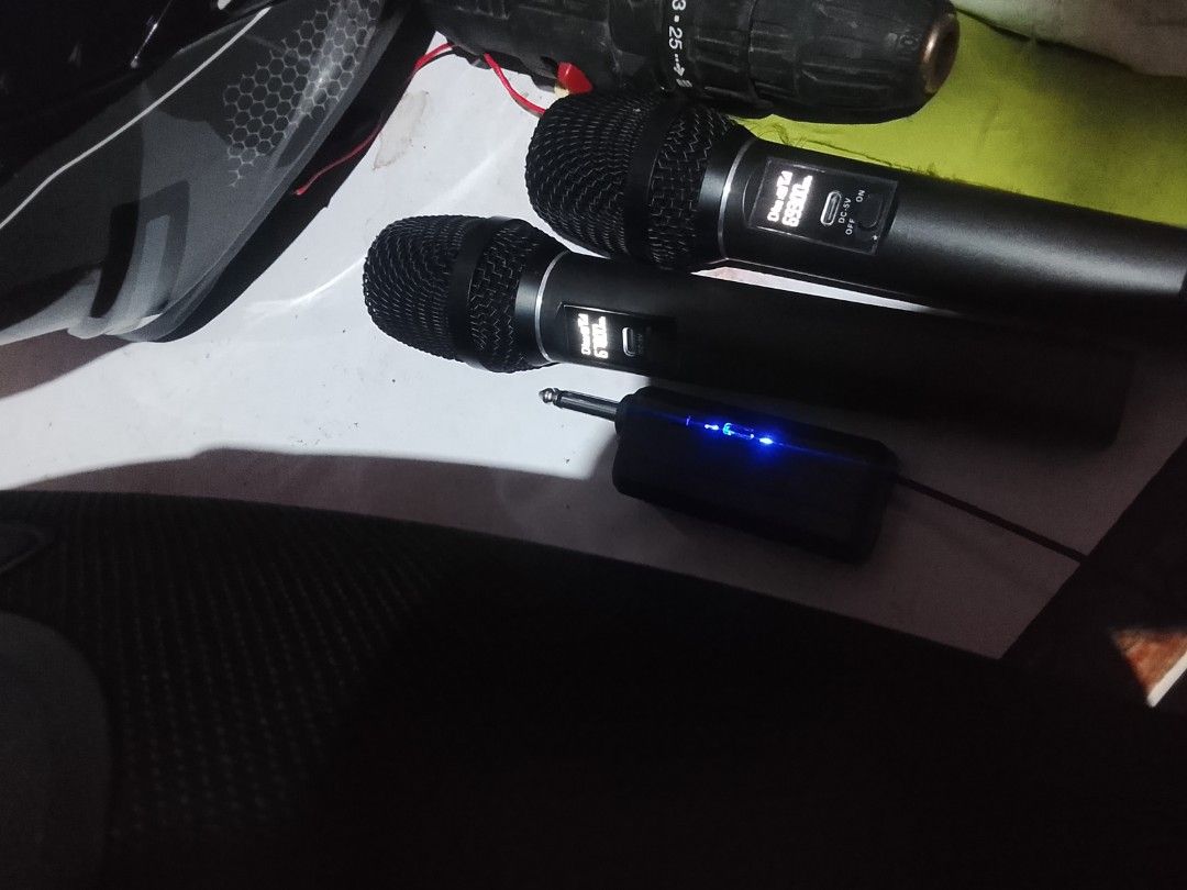 Extreme boombox 3 (Category: Portable Music Players) located in Manila. Submitted by cleverhawk_0e3b12 (Listing ID 1463020478, Image 3). Description: extreme boombox 3 2000w power output free wireless mic.