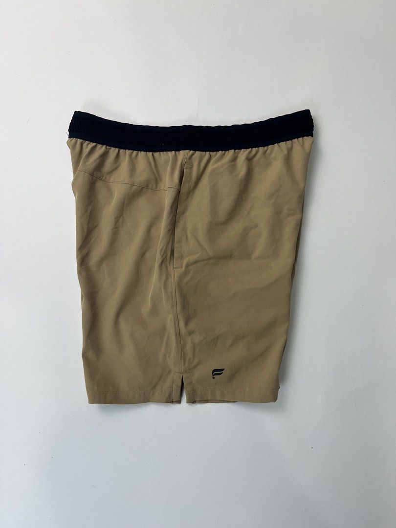 Fabletics Shorts (Category: Shorts) located in Makati City. Submitted by ufcknwthbst (Listing ID 1463013185, Image 2). Description: Size 30-36 17 inch length 9.5/10 condition No issue.