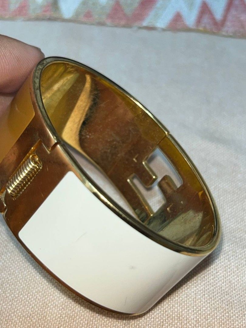 Fendi hinged bangle bracelet (Category: Luxury Accessories) located in Quezon City. Submitted by michypeachyy1 (Listing ID 1463048866, Image 3). Description: 2500 plus shipment only declutter!!.