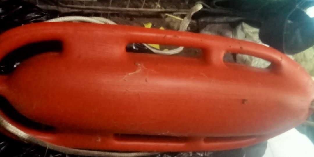 Floating life guard (Category: Other Sports Equipment and Supplies) located in Paranaque City. Submitted by dimaguilaa94969 (Listing ID 1462982012, Image 1). Description: pm if int 09260966619.