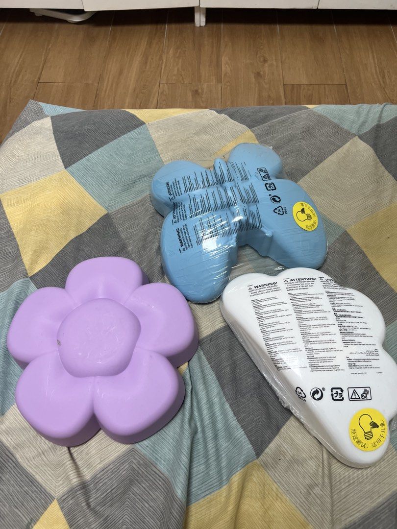 Flower Shaped Night Light Set (Category: Lighting) located in Quezon City. Submitted by mitchabrio (Listing ID 1462966749, Image 2). Description: - night light - Ideal for children's room or decorative accent - All items are in original packaging - 1k for all brand new.
