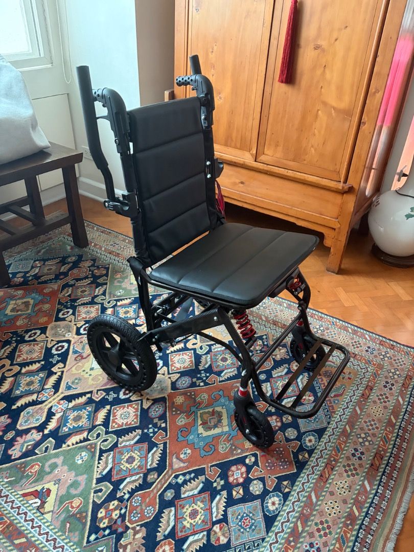 Foldable Lightweight Wheelchair (Category: Wheelchairs) located in Manila. Submitted by calogero (Listing ID 1462973754, Image 3). Description: - Lightweight and easy to fold for convenient transport. - Comfortable seat for extended use. - Solid and durable wheels built to last. - Provides excellent mobility assistance. - Ready for its new owner..