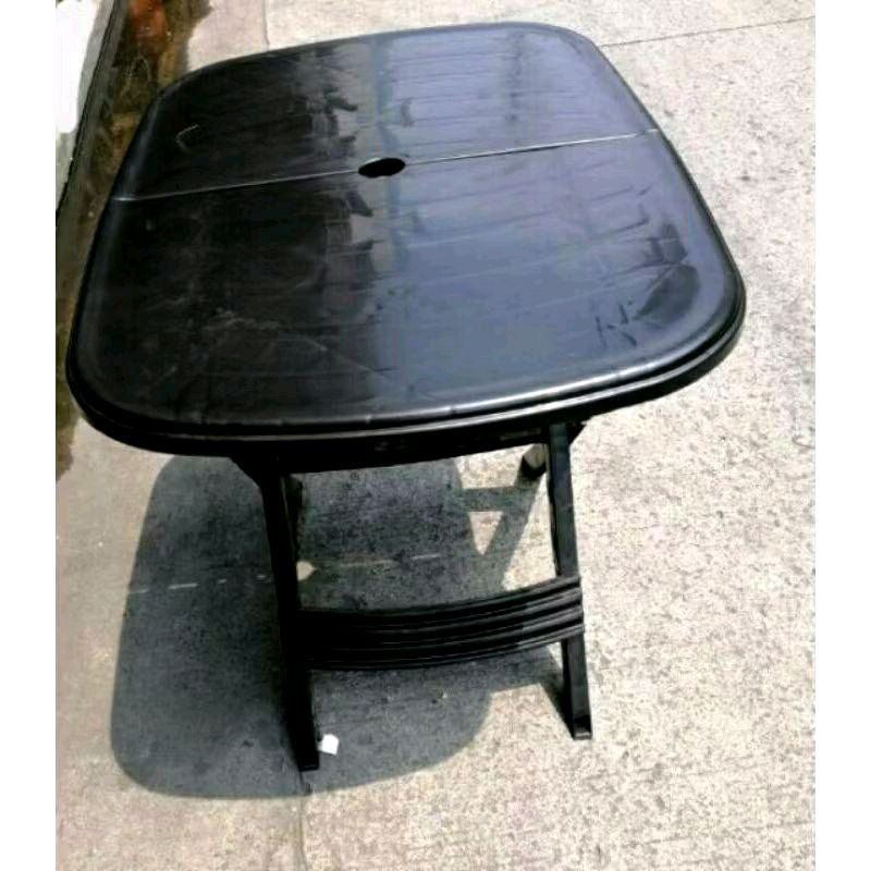 Foldable Table (Category: Other Kitchenware & Tableware) located in Manila. Submitted by efcmtrading15 (Listing ID 1462979243, Image 3). Description: available color - Black and Beige.
