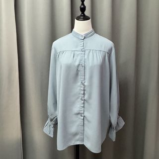 (Category: ) located in . Submitted by shopaholicwardrobe_ (Listing ID 1462932597, Image 1). Description: .
