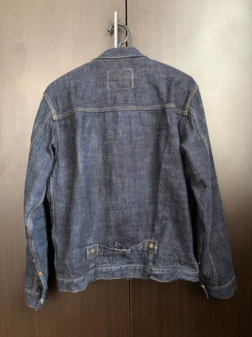 Full Count Type 1 Denim Jacket Lot 2107R Size 40 (Category: Coats, Jackets and Outerwear) located in Urdaneta. Submitted by theoldmanstore (Listing ID 1462899534, Image 2). Description: - Classic indigo denim jacket - Button-up front - Two chest pockets - Made from 100% cotton - Sturdy and well-made - Perfect for layering or wearing solo - A timeless wardrobe essential.