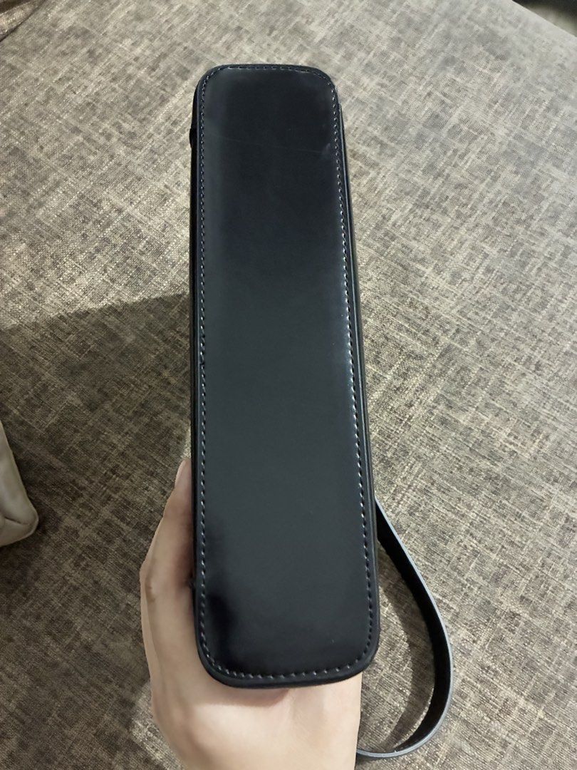Furla Shoulder Bag (Category: Shoulder Bags) located in Las Pinas. Submitted by collextingluxuries2889 (Listing ID 1462933484, Image 3). Description: USA Bought with box and dustbag NO ISSUES. NO FLAWS. NO DENTS RFS: Decluttering .