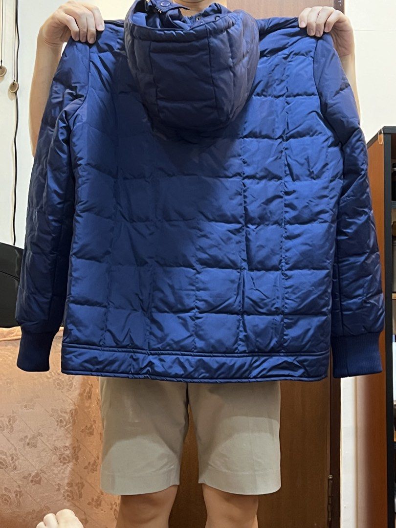 G2000 Men Blue Puffer Jacket with Hood Regular Fit Size 54 (Category: Coats, Jackets and Outerwear) located in Manila. Submitted by cubbyhole525928 (Listing ID 1462925890, Image 2). Description: - G2000 Men's Blue Puffer Jacket - Size: 54 (Regular Fit) - Features a convenient zip-away hood - Two front pockets with secure button closure - Ribbed cuffs and hem for a snug fit - Ideal for staying warm in cooler weather.