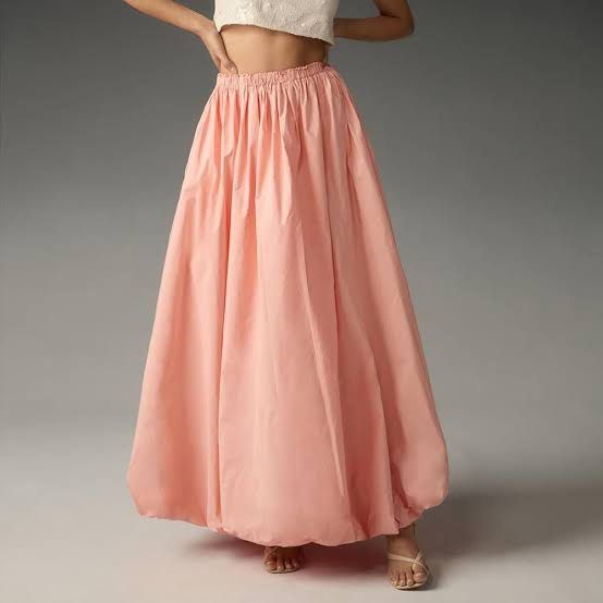 Gallery side zipper bubble long skirt (Category: Skirts) located in Cordova. Submitted by thedecluterrer (Listing ID 1462895190, Image 1). Description: Waist 26-28 Length 37.
