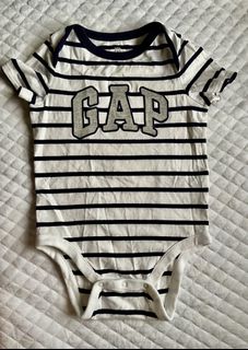 (Category: ) located in . Submitted by gshopsandwears (Listing ID 1463049685, Image 1). Description: .