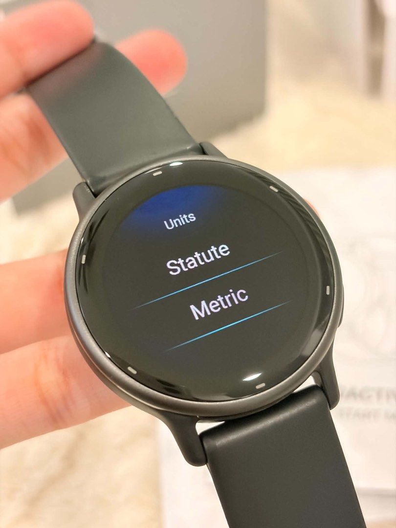 Garmin VÍVOACTIVE 5 (Category: Wearables & Smart Watches) located in Carmona. Submitted by clarose (Listing ID 1463103199, Image 3). Description: Health and Fitness GPS Smartwatch Price: ₱9,000 only ✨ Purchased April 2026 No issues or dents 9.9/10 condition; barely used Lady-owned All-inclusive; complete! - Basic Product Description Screen: 1.2” AMOLED Material: stainless steel Dimensions: 42.2x42.2x11.1mm Weight: 36g Water Rating: 5ATM / 50m 30+