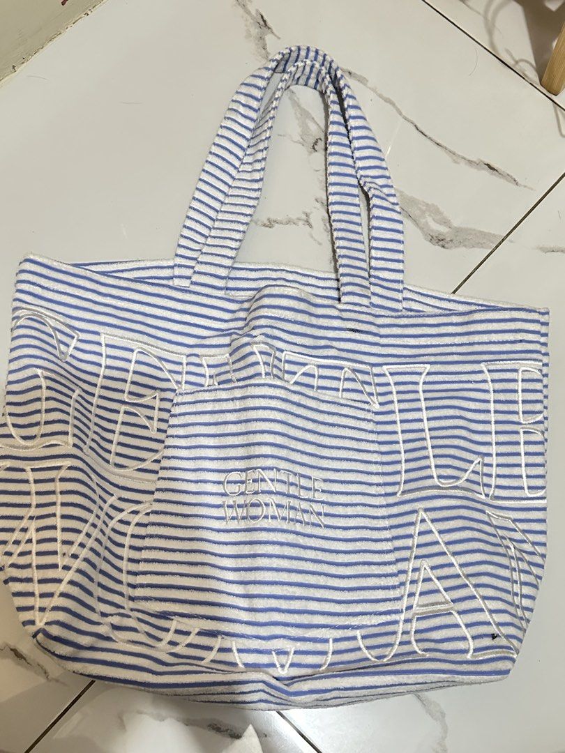 Gentlewoman Tote Bag (Category: Tote Bags) located in Rizal. Submitted by miss2lyps (Listing ID 1463054891, Image 1). Description: - authentic, almost new. - clean interior and exterior - spacious can fit laptop, ipad etc.