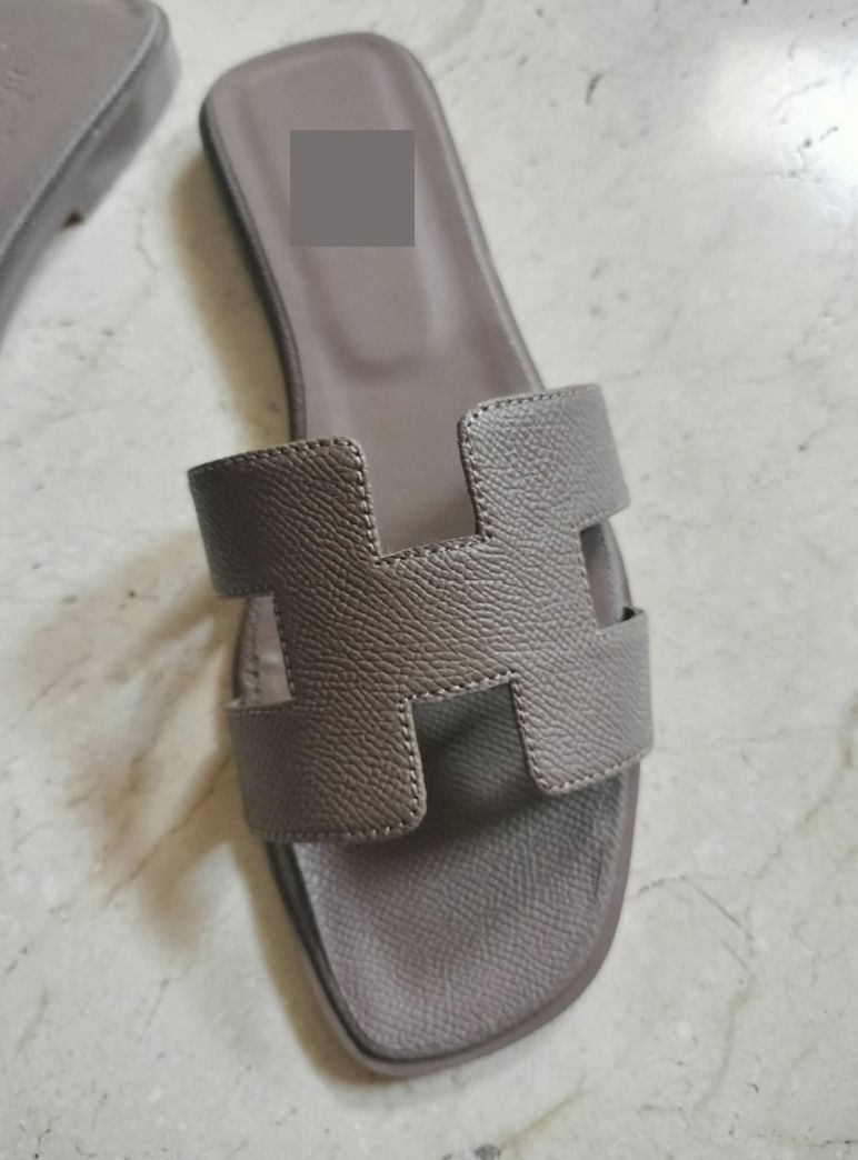 Genuine Leather sandals (Category: Flats & Sandals) located in Manila. Submitted by tk288 (Listing ID 1462917085, Image 2). Description: -Genuine leather - eu size 38, us 7 , 240 cm - gcash only - comes with dust bag - no reservation - reason for selling too small im a size 7.5 us.
