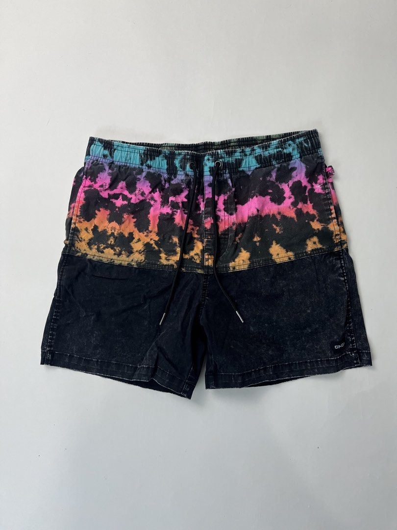 Ghanda Shorts (Category: Shorts) located in Makati City. Submitted by ufcknwthbst (Listing ID 1463014086, Image 1). Description: Size 28-32 16 inch length 9.5/10 condition See issue on last pic.