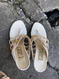 (Category: ) located in . Submitted by thriftnivee (Listing ID 1463030605, Image 1). Description: .