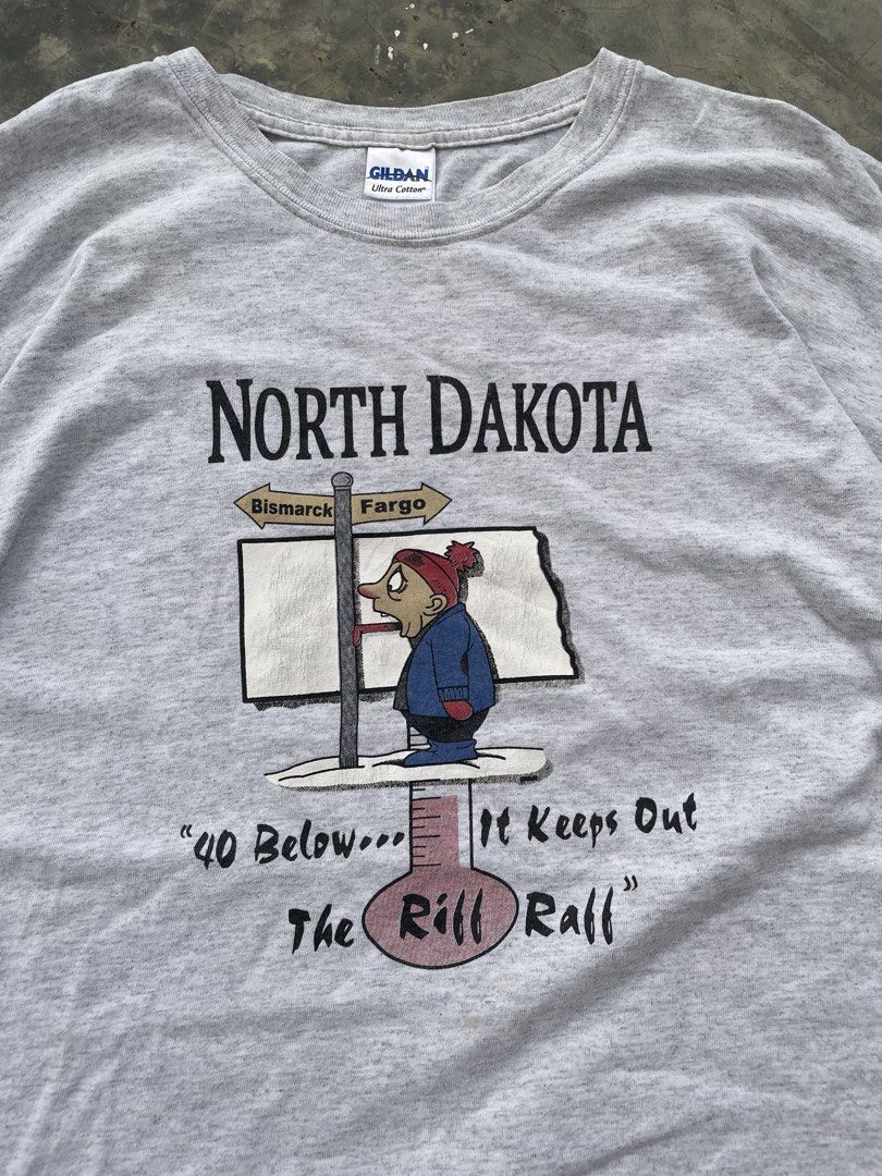 Gildan North Dakota Tee (Category: Tshirts & Polo Shirts ) located in Tagum. Submitted by yj-repethrift (Listing ID 1462965447, Image 2). Description: Dimes : 23x28 Condition : Great Condition Color Rate : 9/10 Issue : No issue Need Wash.