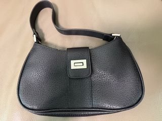 （分類：）位於 。 由 jac9394 提交（商品編號 1462911591，圖片 1）。簡介： 。