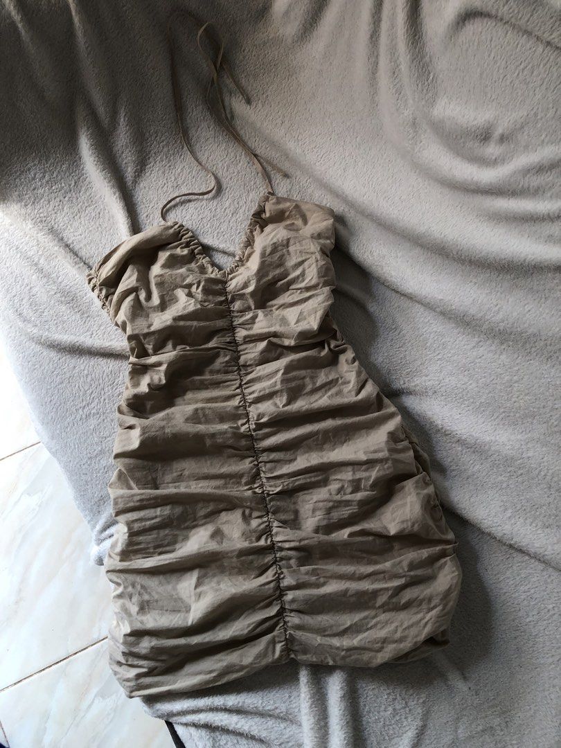 GLASSON PRETTY DRESS (Category: Dresses) located in Davao. Submitted by kalipayweaves (Listing ID 1462951585, Image 2). Description: .