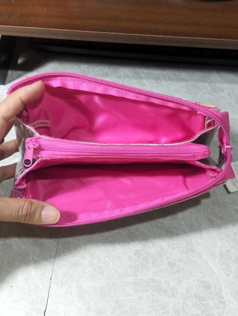 GLITTERY ZIPPER PENCIL POUCHES (Category: Babies & Kids Fashion) located in Batangas. Submitted by amerie_store (Listing ID 1463028517, Image 3). Description: ◾WYSIWYG 🫟₱250 each 🔊Kindly visit & follow my FB page for more updated Toys,Aniks,etc...🤩 🌈👉AMERIE STORE👈🌈 📌Mine Now,Pay after invoice 📌No refund 📌MOP: Gcash 🚛 Shipping sched every Saturday only via Flash Express.