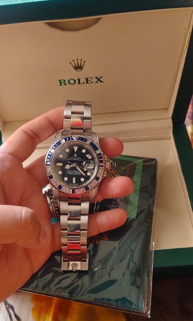 Gmt master 2 (Category: Men's Watches) located in Agdangan. Submitted by pjlim06 (Listing ID 1462886601, Image 1). Description: gmt master 2 gmt working watch screen protector installed original box original manual links included meet up sm tanza or rob gentri.