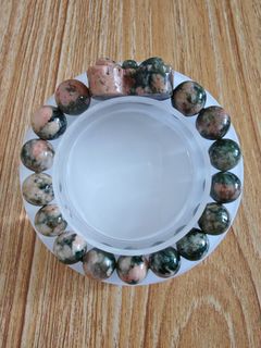 (Category: ) located in . Submitted by rie_diaphanous_stones (Listing ID 1462963599, Image 1). Description: .