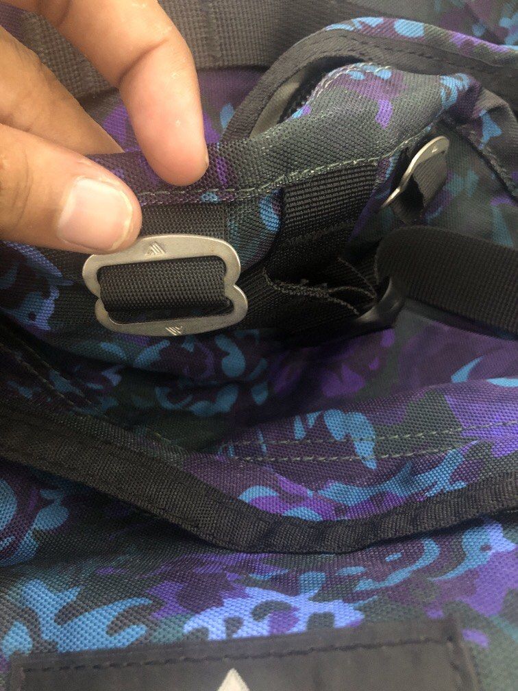 GREGORY BACK PACK (Category: Backpacks) located in Manila. Submitted by zethfromm4dw0rld (Listing ID 1463028474, Image 2). Description: FORSALE LASPIÑAS LOC PM IF INTERESTED NO ISSUE .