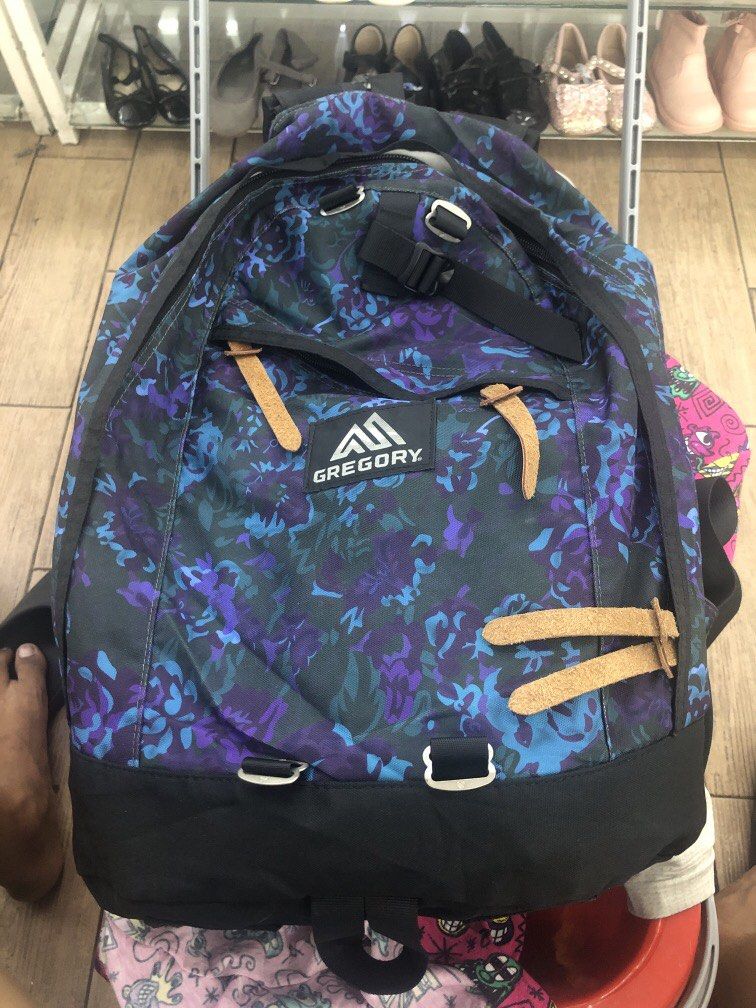 GREGORY BACK PACK (Category: Backpacks) located in Manila. Submitted by zethfromm4dw0rld (Listing ID 1463028474, Image 1). Description: FORSALE LASPIÑAS LOC PM IF INTERESTED NO ISSUE .