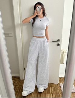 (Category: ) located in . Submitted by raaaiiipreloved (Listing ID 1463029871, Image 1). Description: .