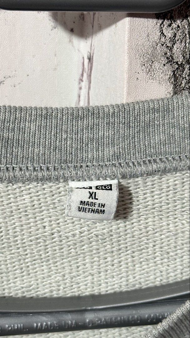 Grey Sweatshirt (Category: Coats, Jackets and Outerwear) located in Manila. Submitted by kirayychii (Listing ID 1463108604, Image 2). Description: - Used twice - Excellent condition - Best for medium to large and small for oversized fit - Used by woman - No flaws at all - Negotiable.